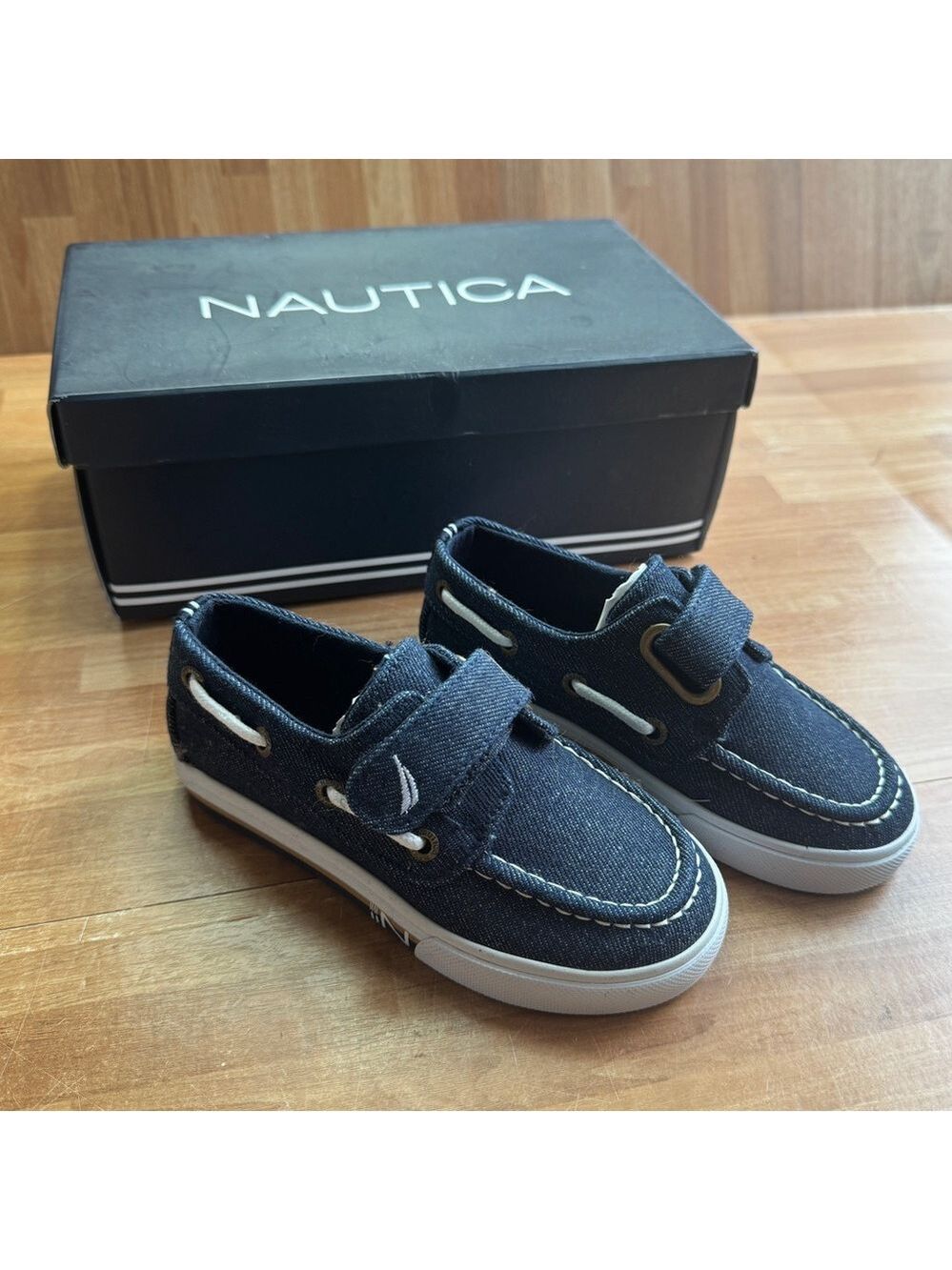 Nautica Little River 2 boys' toddler boat shoes in a blue denim size 9